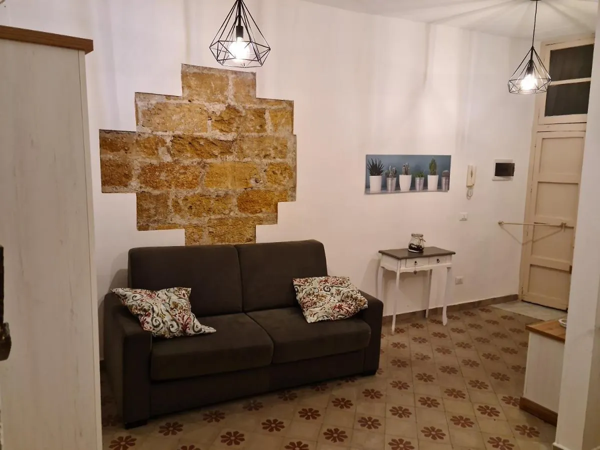 Agora Sant'Anna Apartment パレルモ イタリア