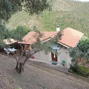 https://la-tana-del-berue.hotelitalianriviera.com